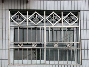 南京不銹鋼門窗鐵藝防盜門窗與歐式仿古鐵藝窗 選擇南京星空鐵藝的五金建材優(yōu)勢(shì)