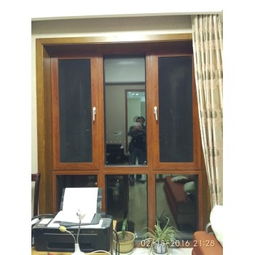 陽臺裝修重要動作揭曉 為何廠家直供‘窗紗一體’防門越來越流行？